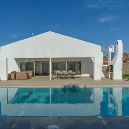 Son Blanc Villa